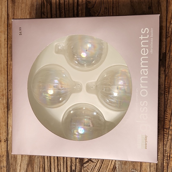 (2) sets of four Martha Stewart Everyday round venetian glass ornaments - Picture 3 of 5